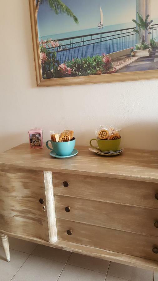 B&B Le Peonie Badesi Bagian luar foto